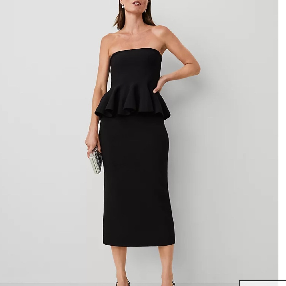 Niceee Ann Taylor Black Straight Skirt.